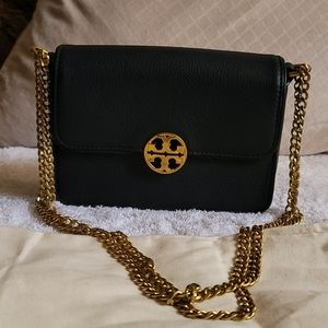 Black tory burch bag